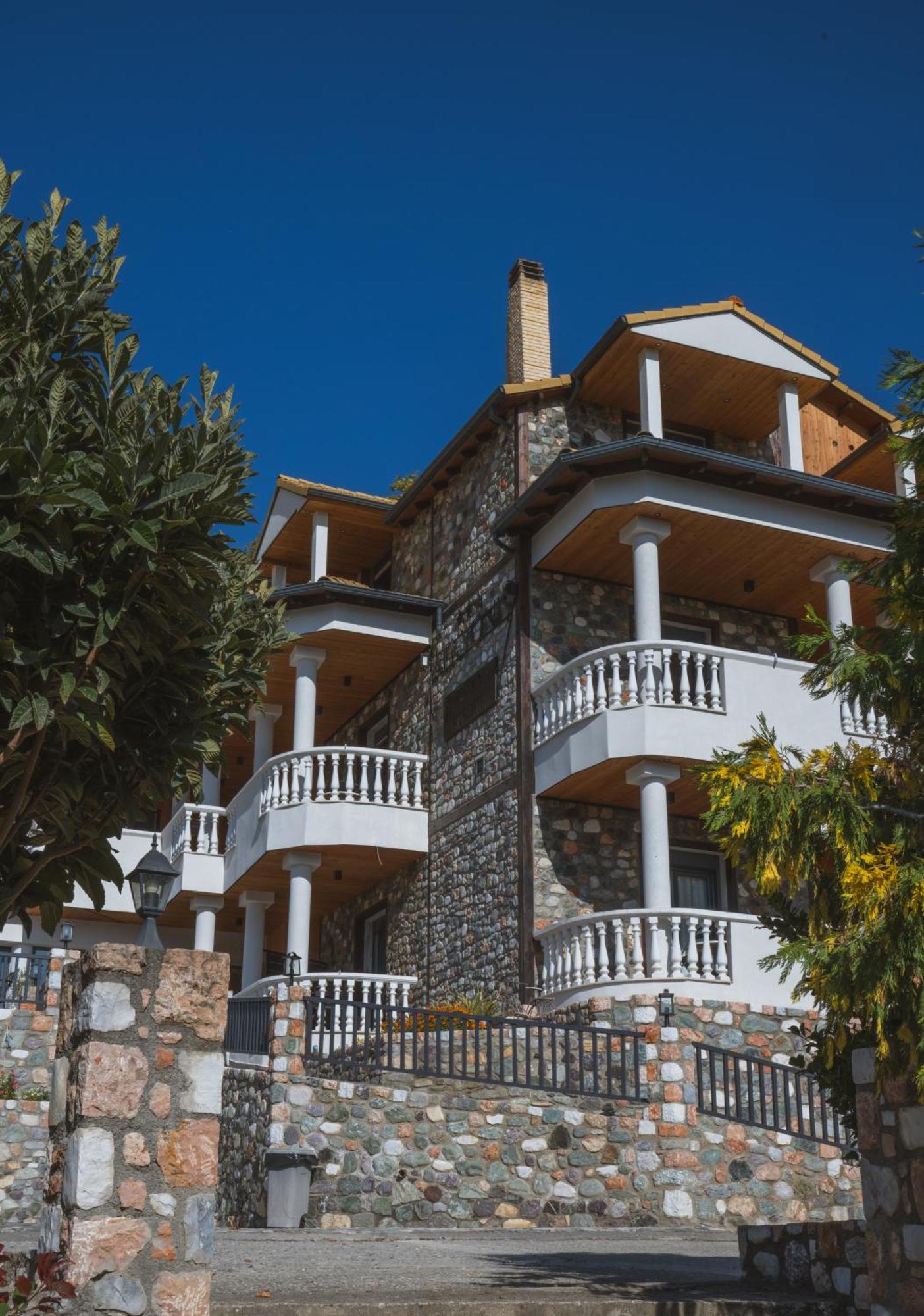 Alkyonis Hotel & Spa Káto Loutrákion エクステリア 写真
