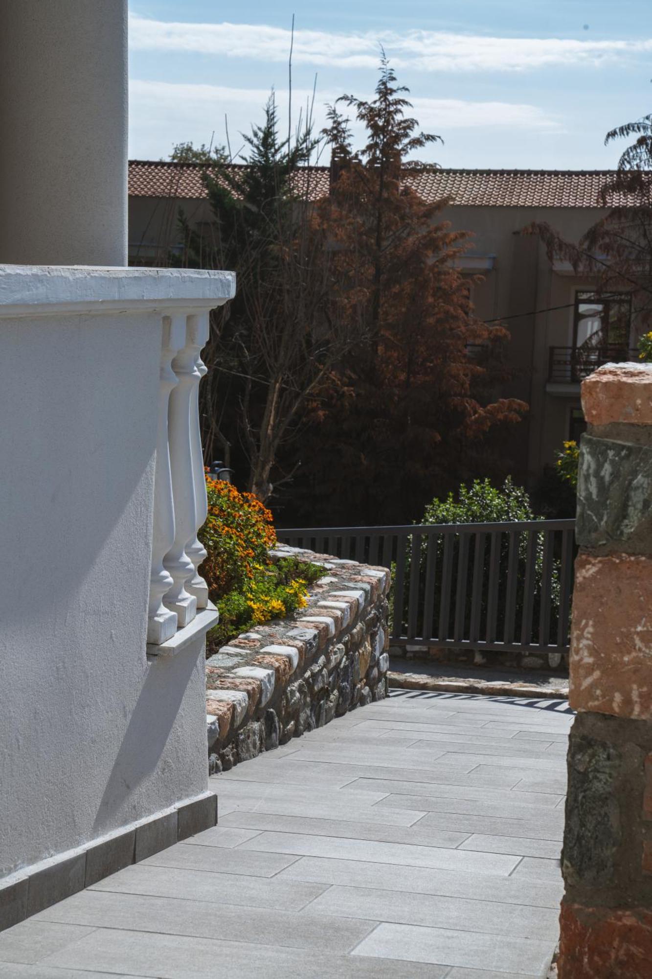 Alkyonis Hotel & Spa Káto Loutrákion エクステリア 写真