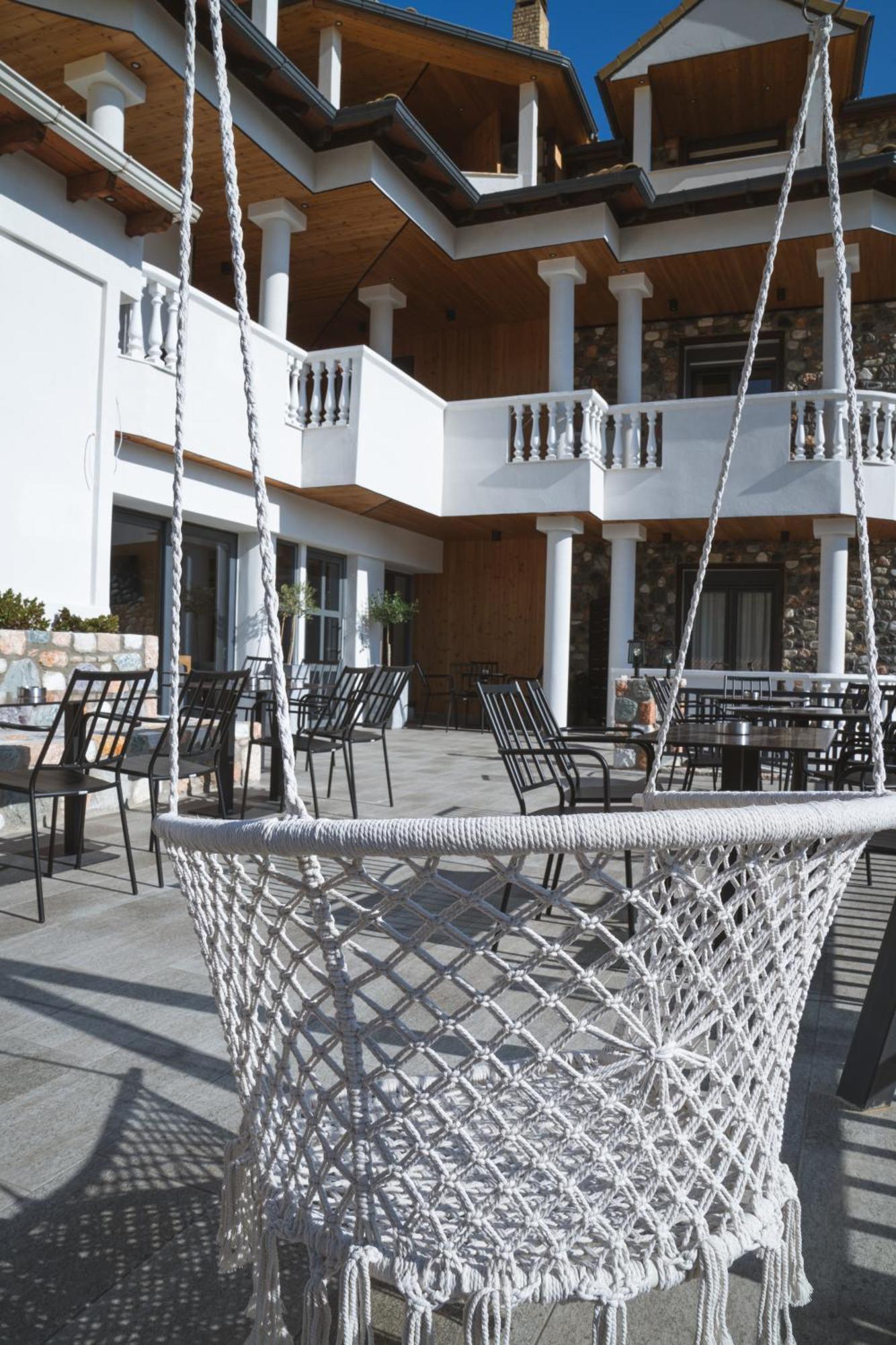 Alkyonis Hotel & Spa Káto Loutrákion エクステリア 写真